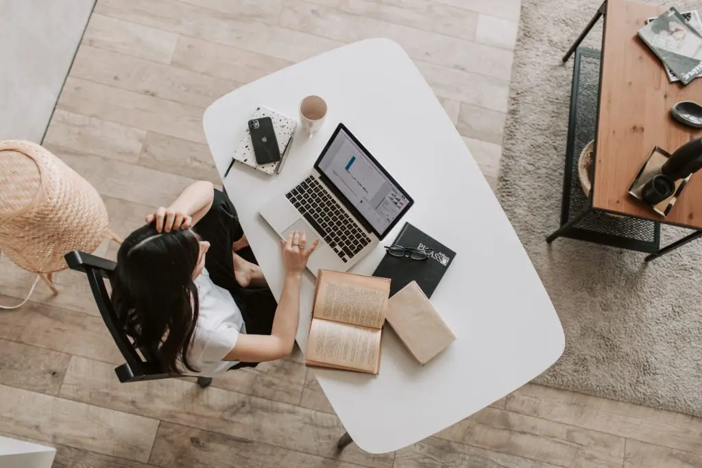 virtual assistant home office space