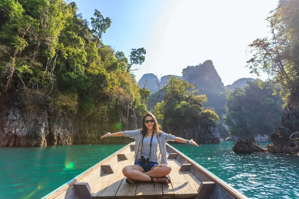 expat traveling in thailand