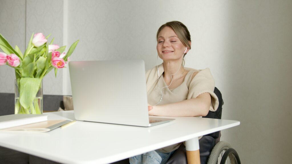working from home virtual assistant wheelchair disabilities